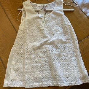 White lace tank top
